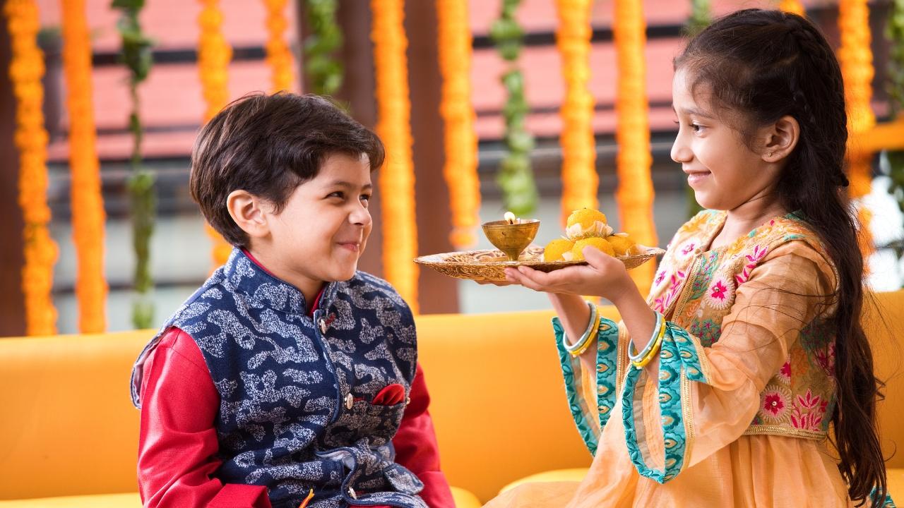 rakhi shayari in english