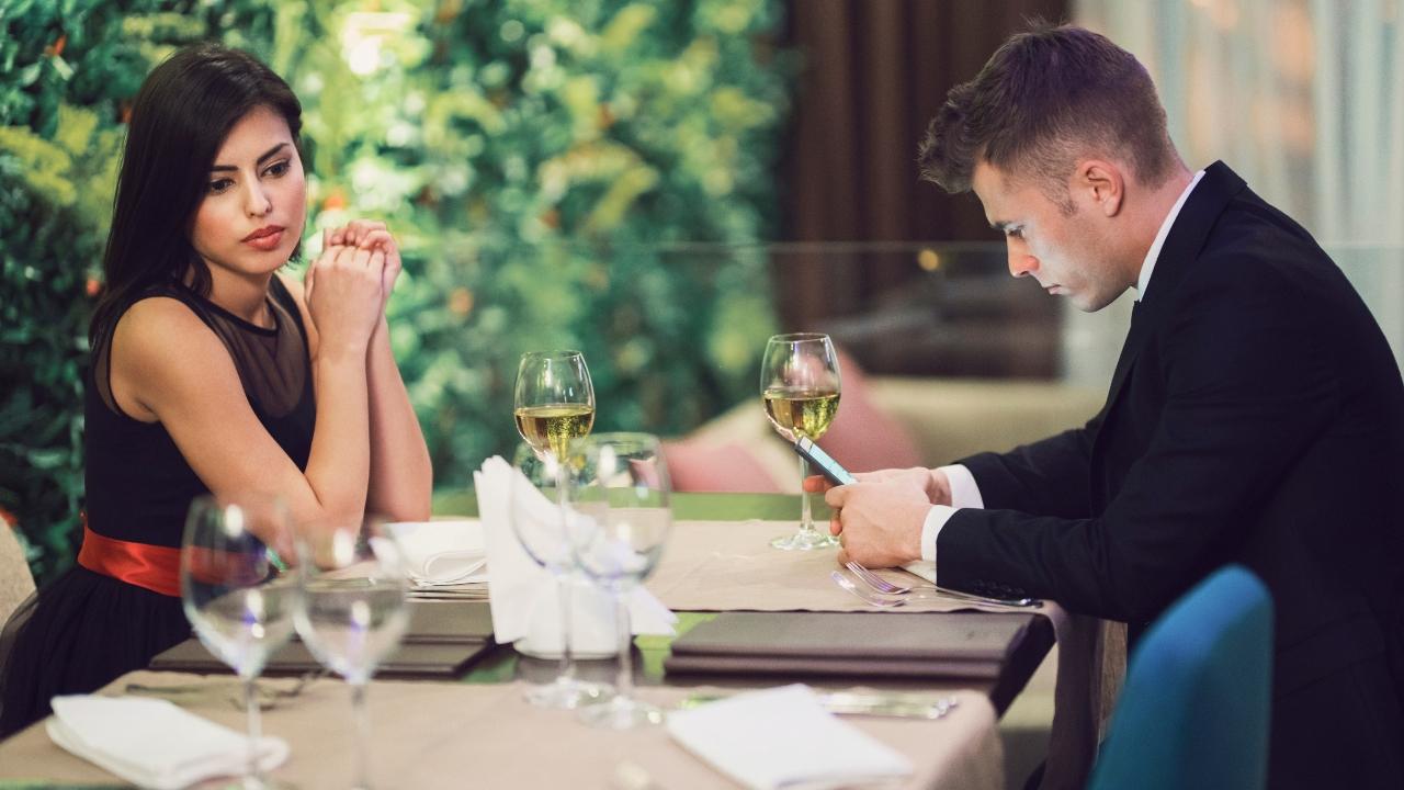 Short fake love quotes